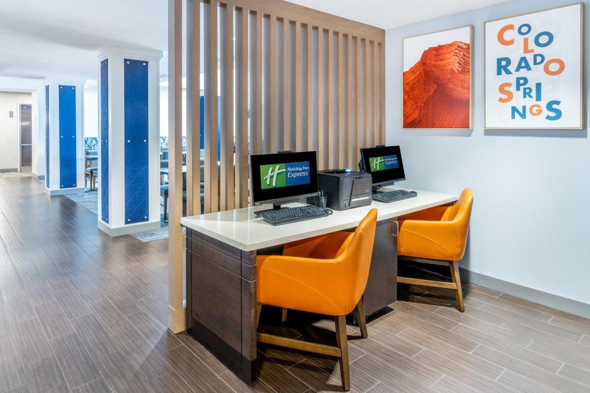 Holiday Inn Express - Colorado Springs - First & Main By Ihg Kültér fotó